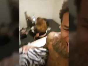 Sesso, orale, fa una ...