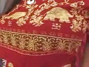 Una donna matura sco ...